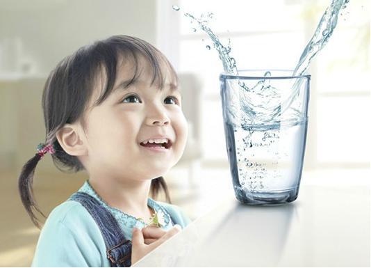 揭秘免費(fèi)送凈水器純水機(jī)，當(dāng)心黑心商家以送代賣，消費(fèi)者務(wù)必擦亮眼睛